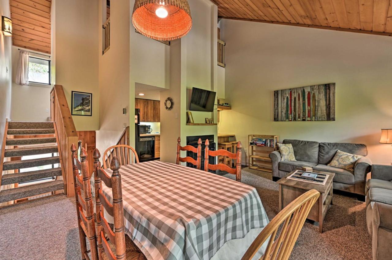 Village Of Loon Mtn Condo With Fireplace And Balcony! Линкълн Екстериор снимка